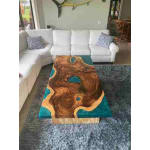 Unique live edge tables