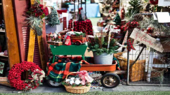 Holiday Décor
