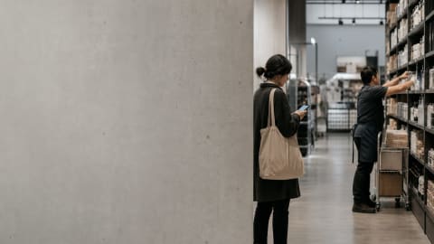 AI shopping assistants are reshaping retail operations as omnichannel pressure builds