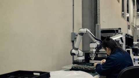 Collaborative robot orders surged 55.6% in Q1 2026 as non-automotive industries drive demand