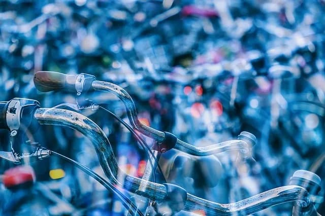 Dockless Bikes: A Modern Innovation, A Modern Issue