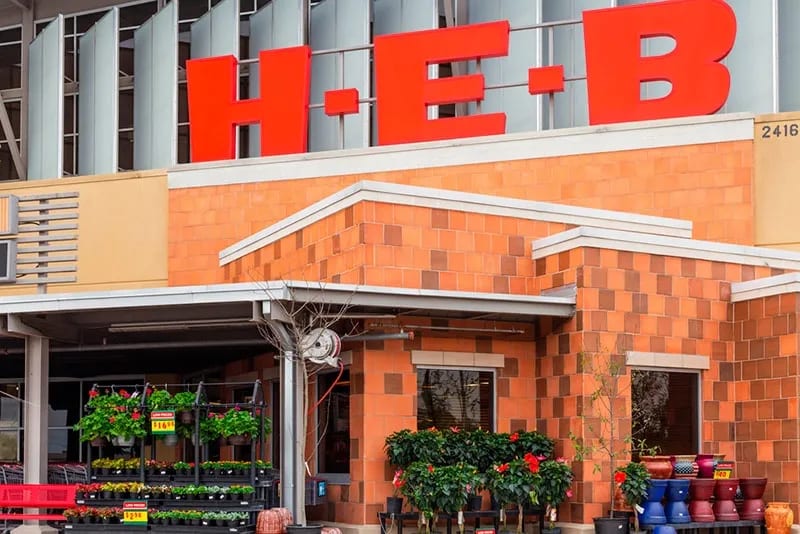 Can H-E-B’s Digital Strategy Compete with Kroger and Walmart?