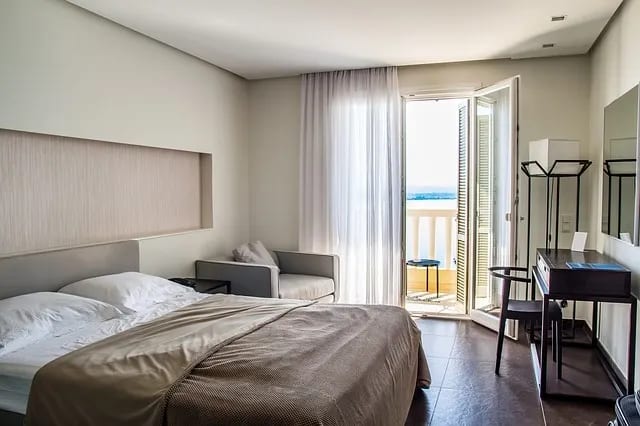 Hotel Zelos Incorporates ALICE Concierge Into Staff Operations