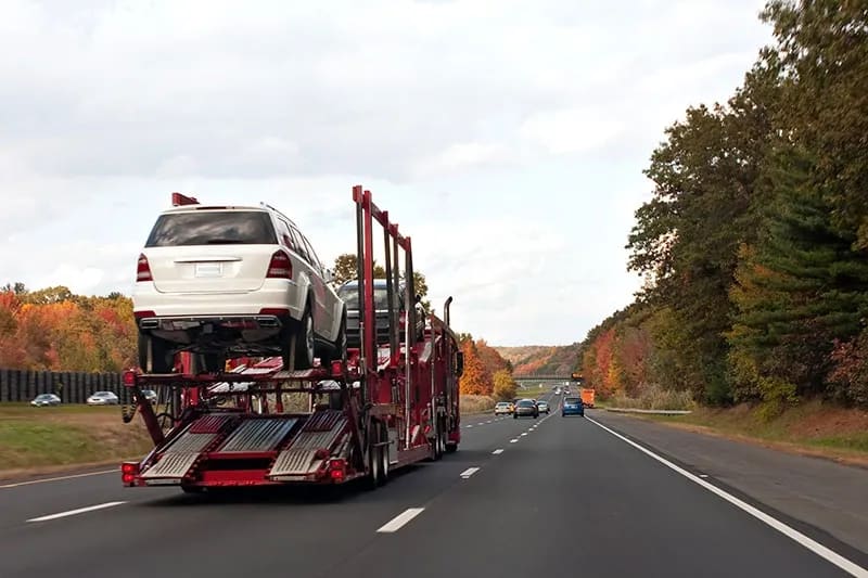 Highway Ready Part 2: How Commercial Drivers Can Prevent Collisions When a Breakdown Occurs