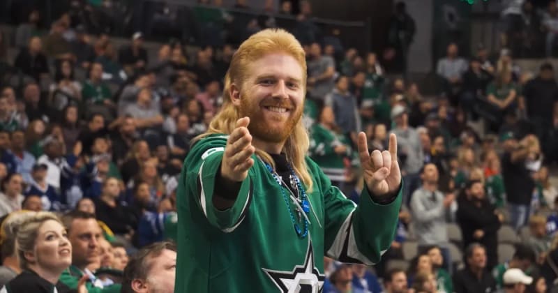 Behind the Screens with the Dallas Stars: The Psychology Behind Fan Participation