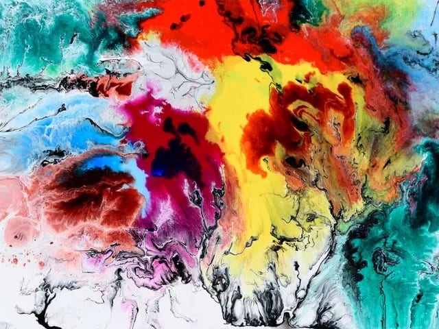 THE BEST DESIGNERS UNDERSTAND THE POWER OF COLOR IN AESTHETICS AND ARE DRIVEN BY A DESIRE TO CREATE A HAVEN FOR ITS DWELLERS