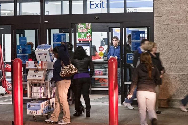 Taking Off Turkey Day: Walmart Closing on Thanksgiving for First Time Ever: Business Casual