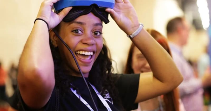 Why ISTE Showed That a Headset May Replace a Textbook in Schools