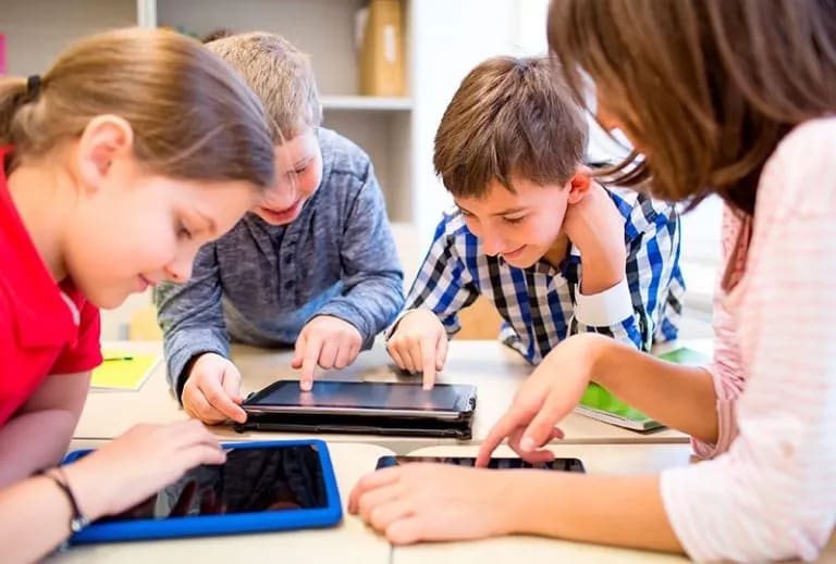 How Individualized Learning Leverages Technology for Deeper Learning: What School Could Be in Hawai’i