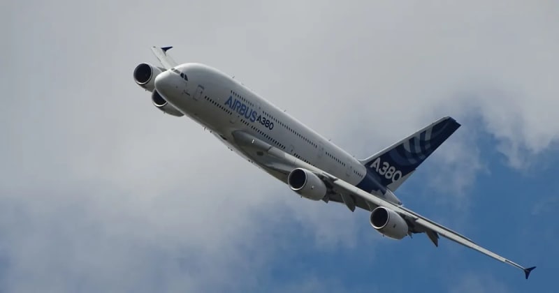 Safety and Pollution Top of the Agenda as Paris Air Show Opens