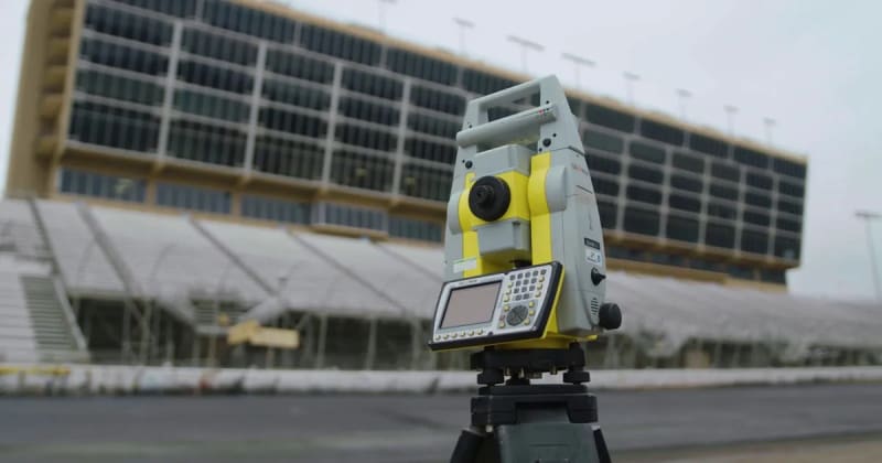 Construction layout and surveyor company uses X-PAD software for motor speedway project
