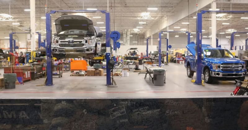 New US Jobless Claims Fall to 375,000, as Nearly 3 Million Americans Remain Unemployed