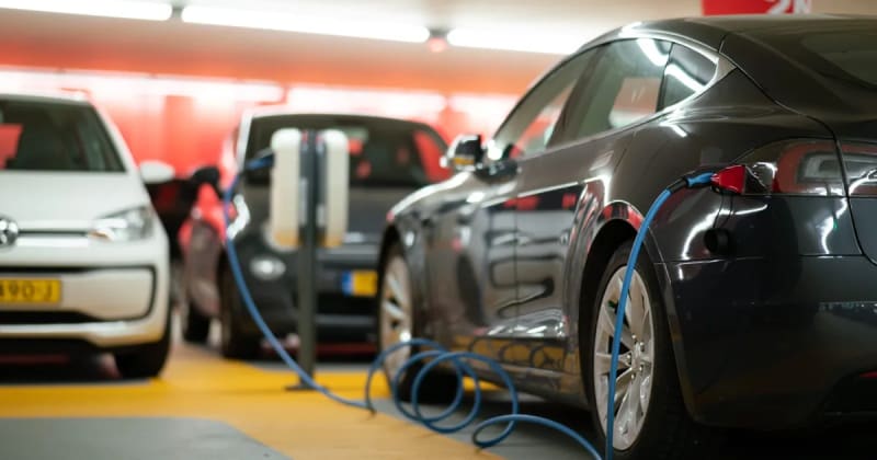 Will Federal EV Investments Expand the Scope of Alternative Fuels?
