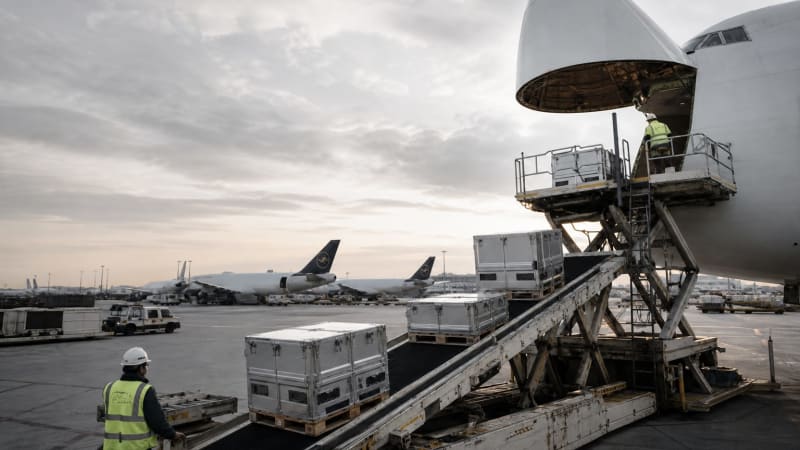 Geopolitics and AI hardware are reshaping air cargo demand through 2026's second half