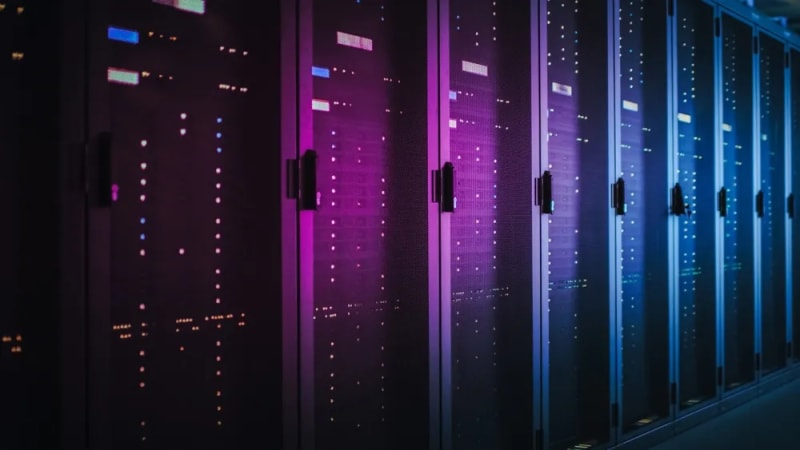 Struggling with Managing Multi-Cloud Platforms? Experts Recommend Finding Horizontal Threads Across Your Data Ecosystem.
