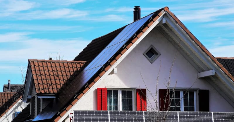 Why Tesla is Letting People Rent the Power of the Sun in Six States