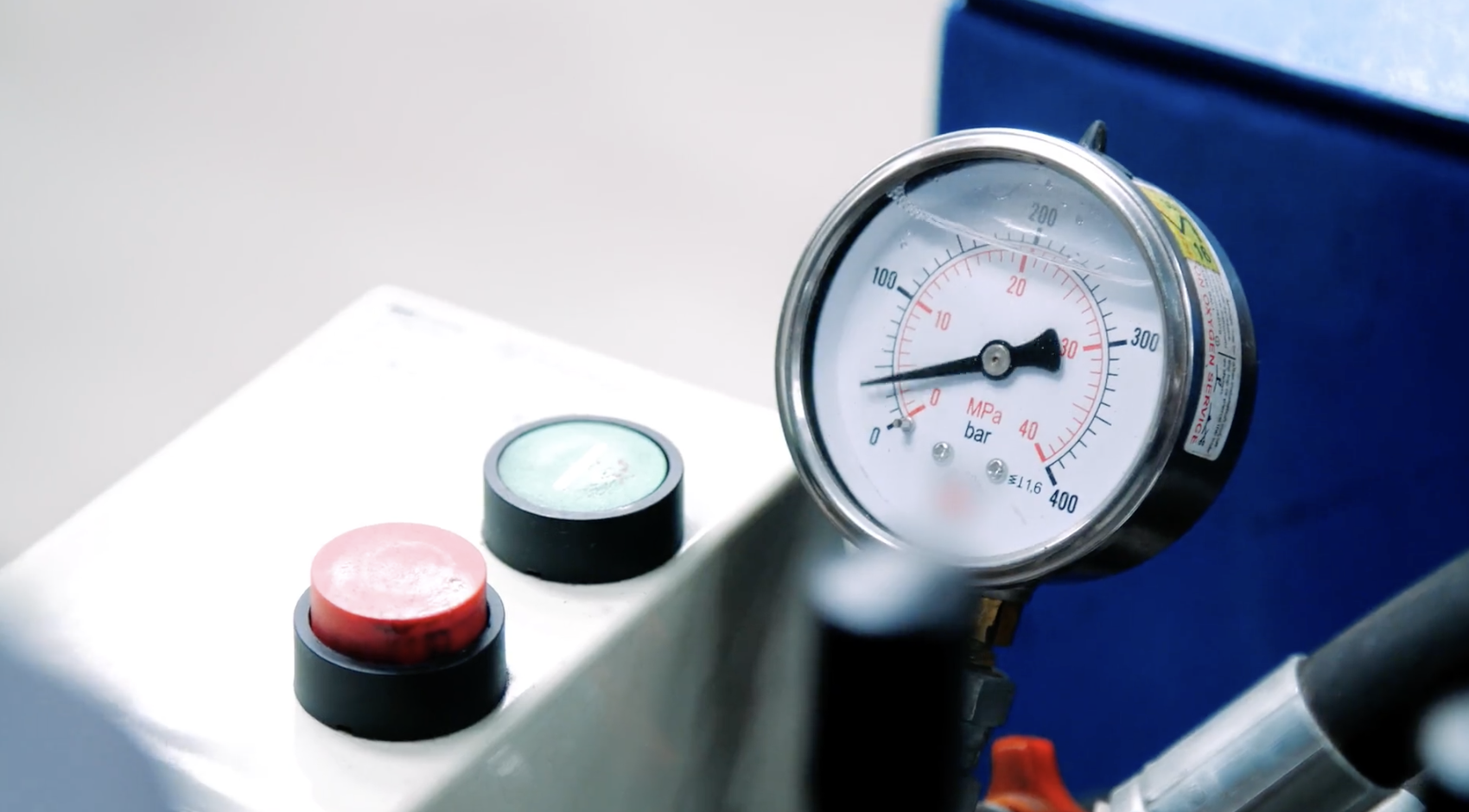 Why proper pressure gauge selection prevents failures, downtime, and safety risks