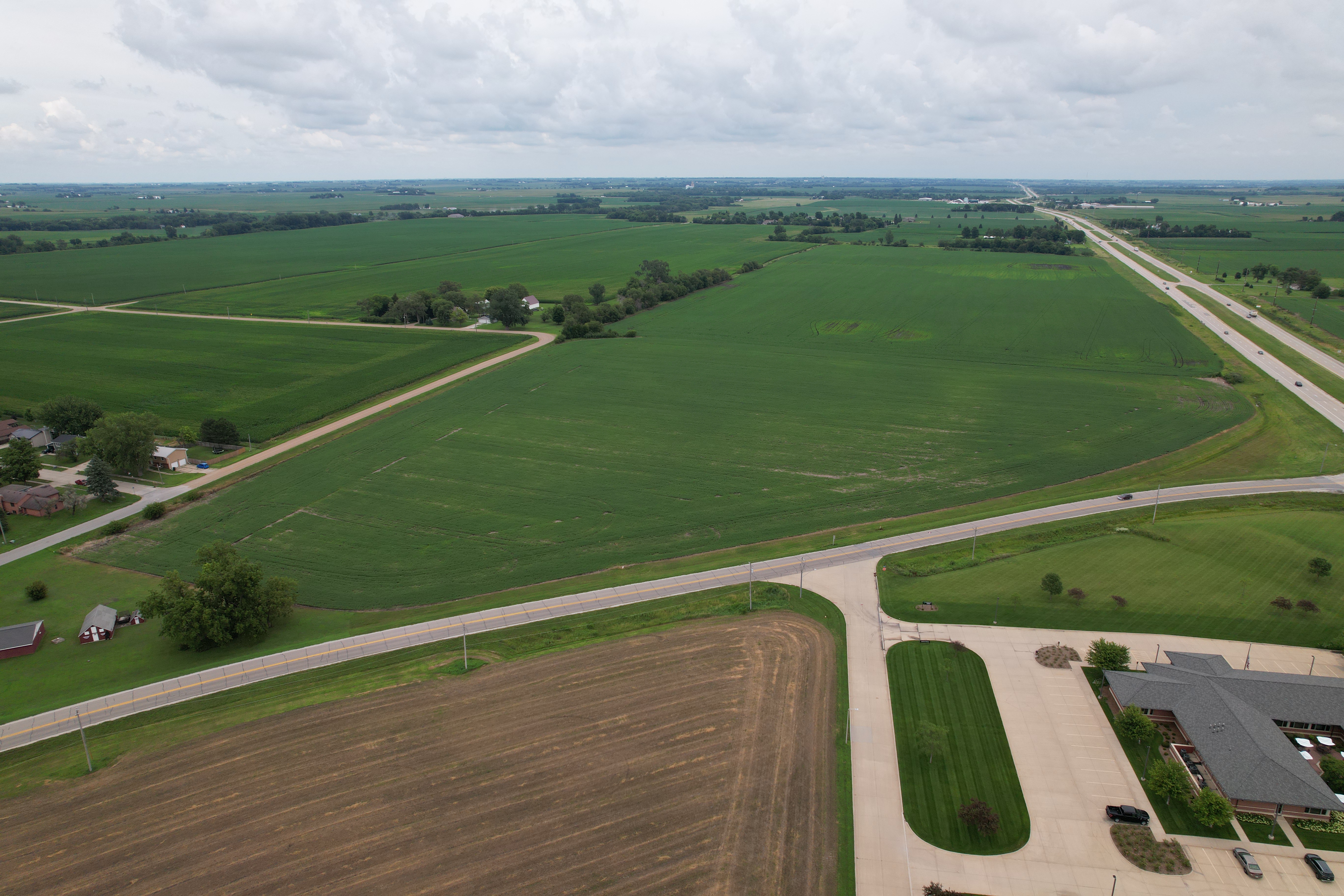 141st St — Sale in Perry, IA, photo 2 of 8