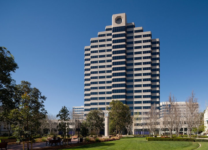 950 Tower Ln, Foster City, CA 94404