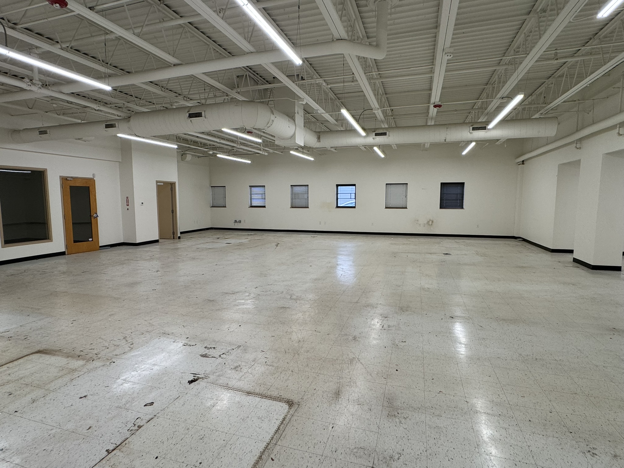 211 SW Walnut St — Lease in Ankeny, IA, photo 4 of 8