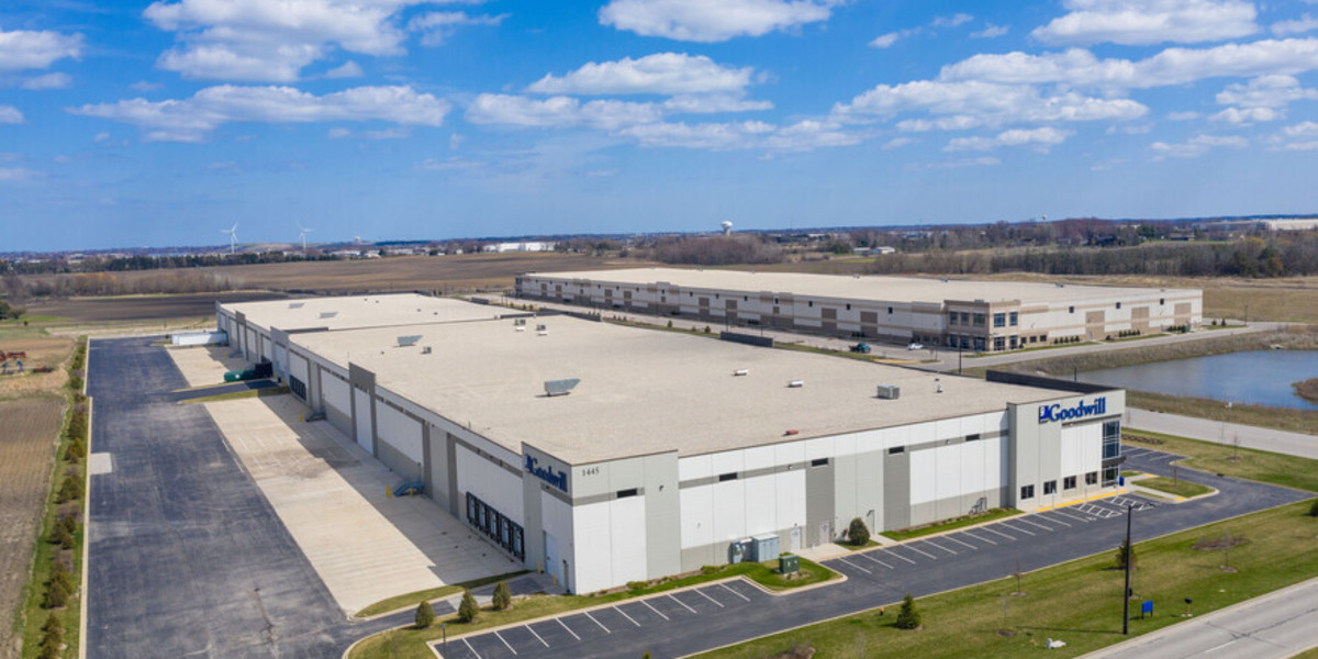 The Evolution AT INTERNATIONAL — Lease in Mount Pleasant, WI, photo 4 of 4
