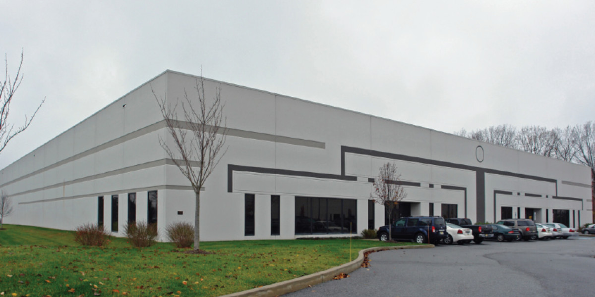 301 Berkeley Dr — Lease in Swedesboro, NJ, photo 5 of 7