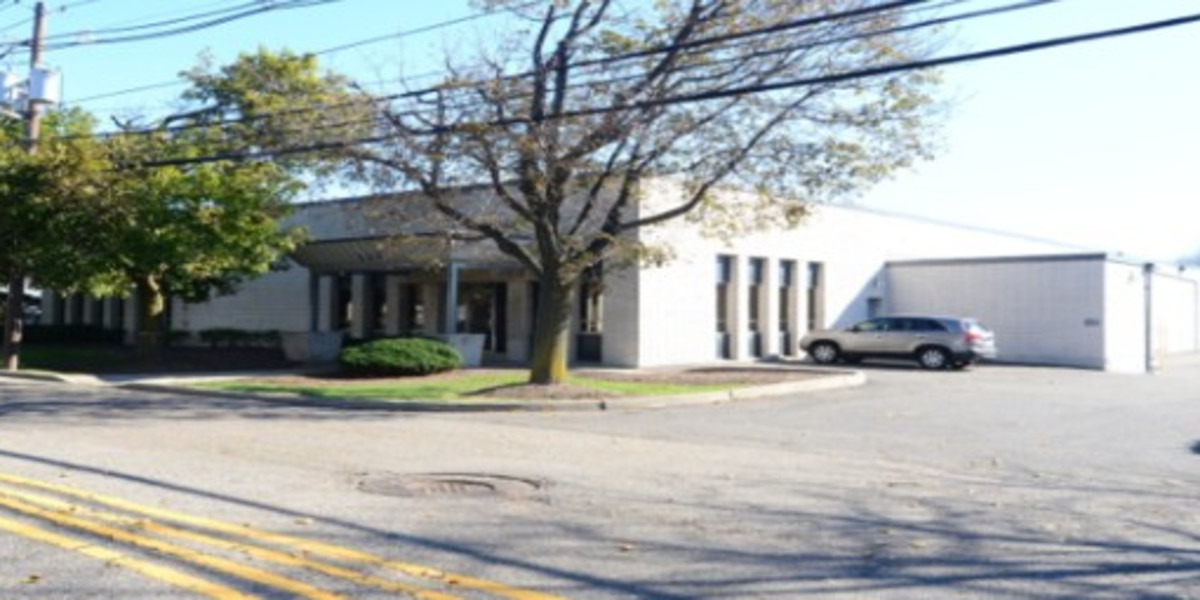 LCEL Collectibles — Lease in Carlstadt, NJ, photo 5 of 7