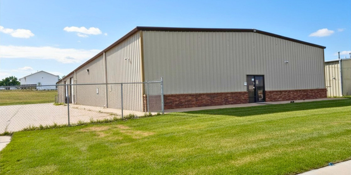 White Cap Construction Supply — Lease in Lincoln, NE, photo 4 of 4