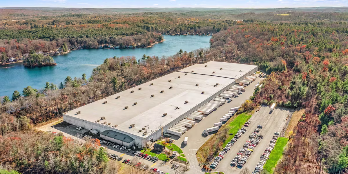460,000 SF FIRST CLASS DISTRIBUTION CENTER SUBLEASE — Lease in Dayville, CT, photo 4 of 4