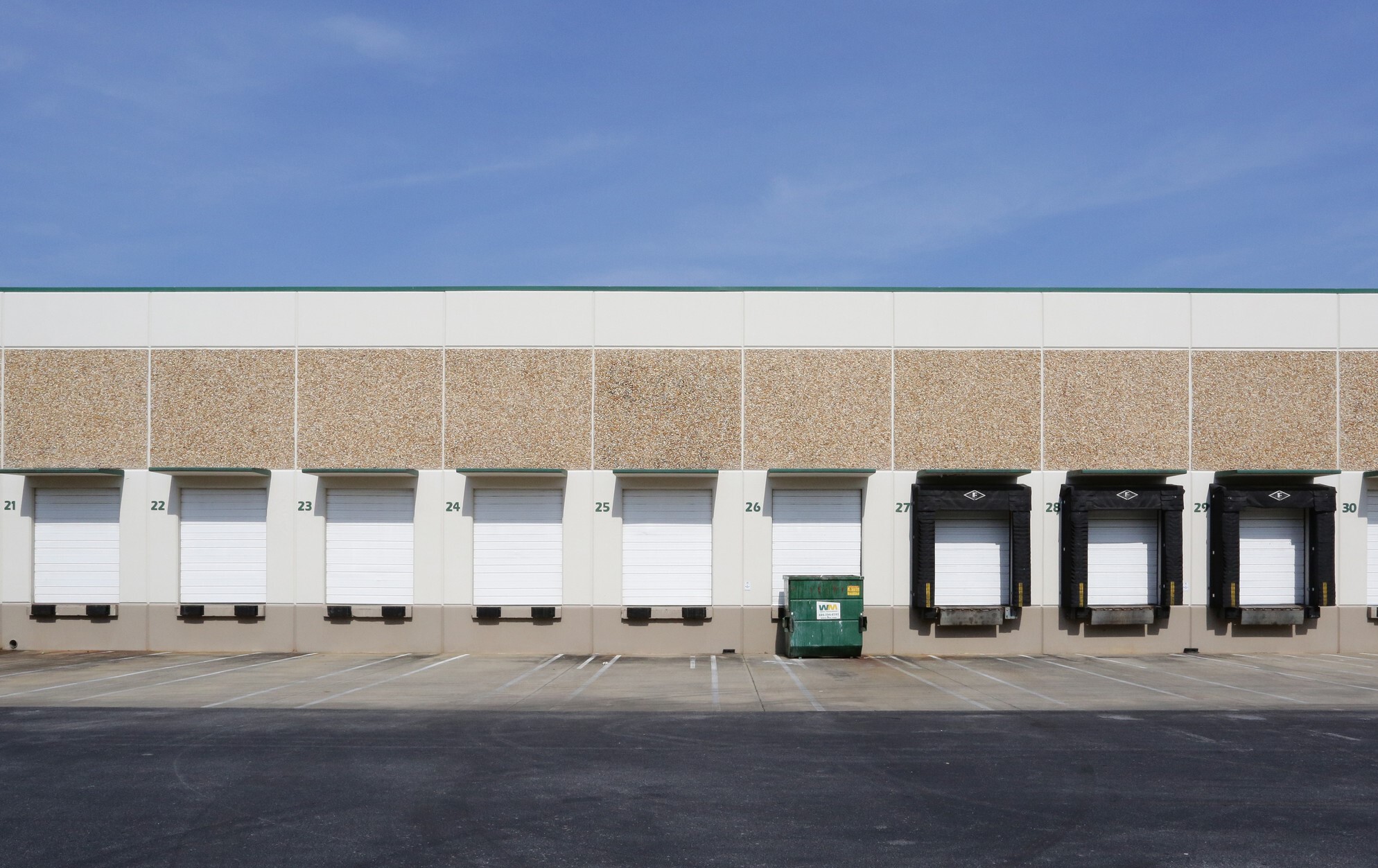Bldg 23 — Lease in Atlanta, GA, photo 2 of 8