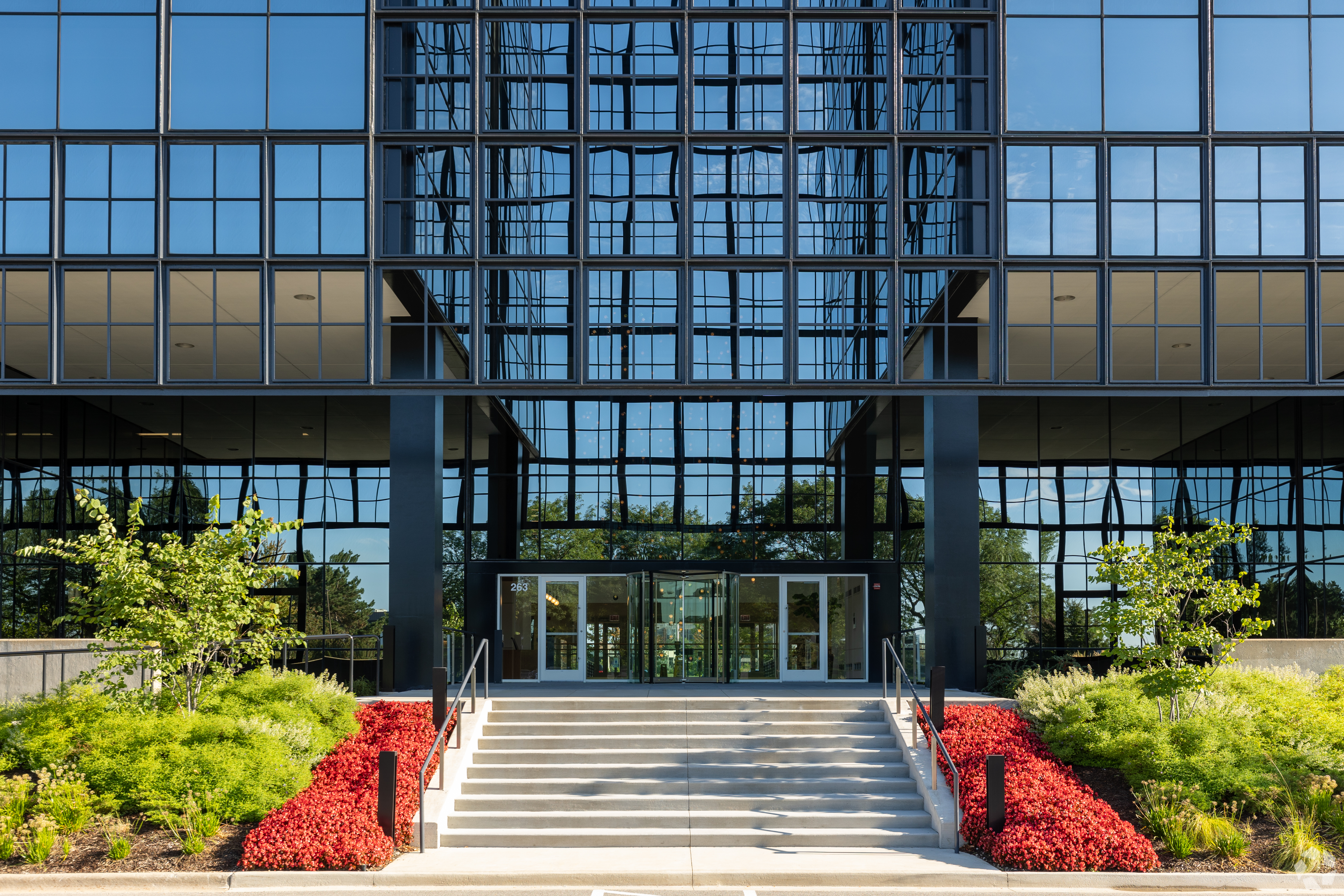 The Shuman — Lease in Naperville, IL, photo 3 of 8