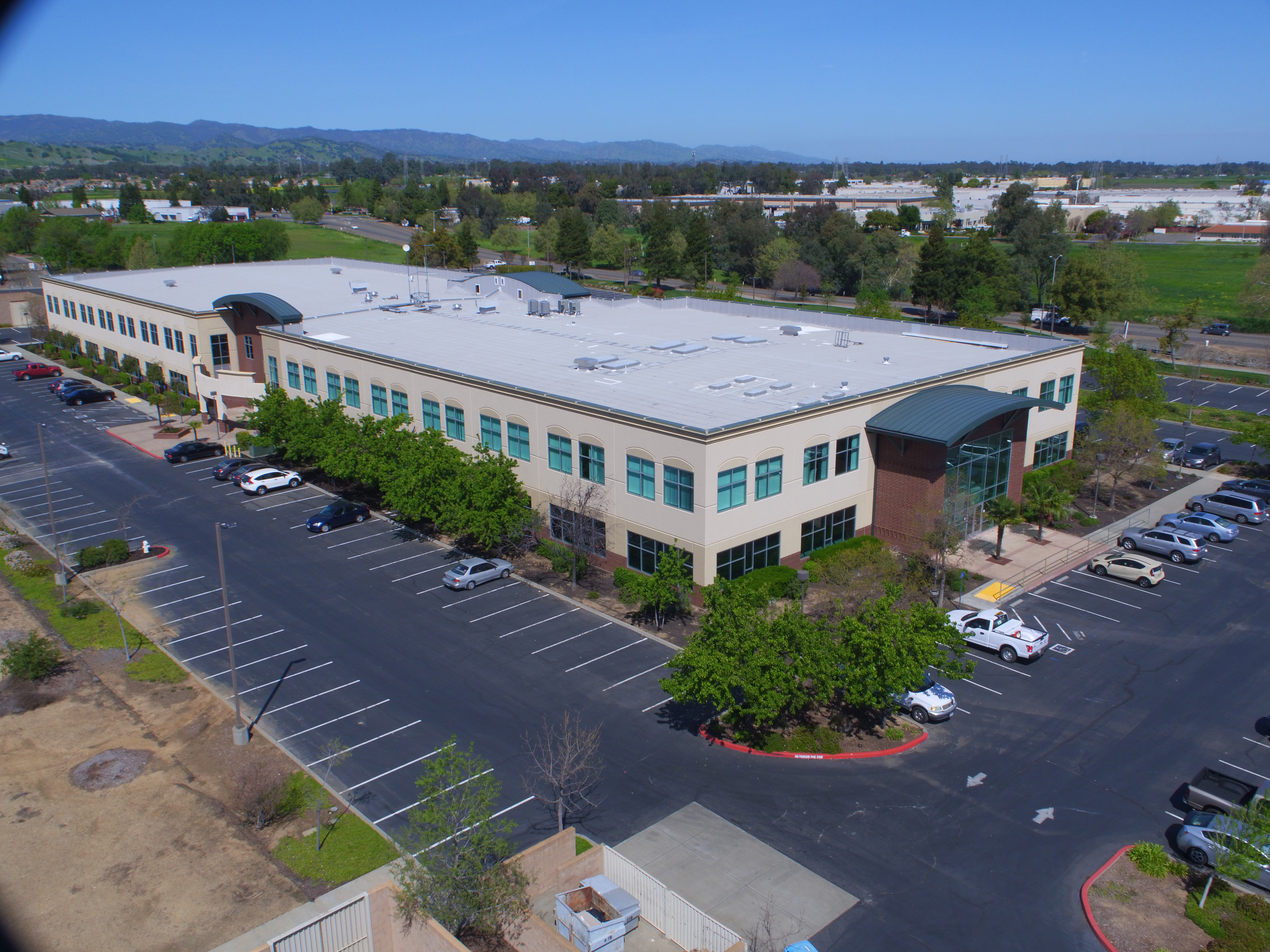 810 Vaca Valley Pkwy — Lease in Vacaville, CA, photo 1 of 8