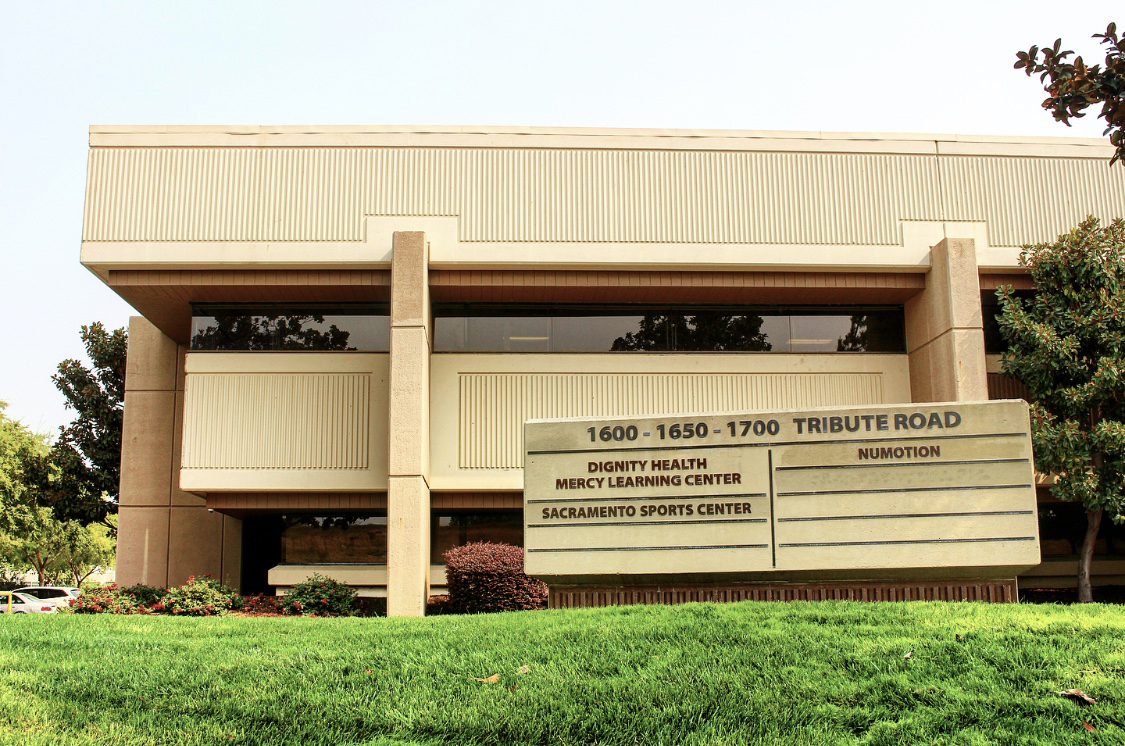 1700 Tribute Rd, Sacramento, CA 95815