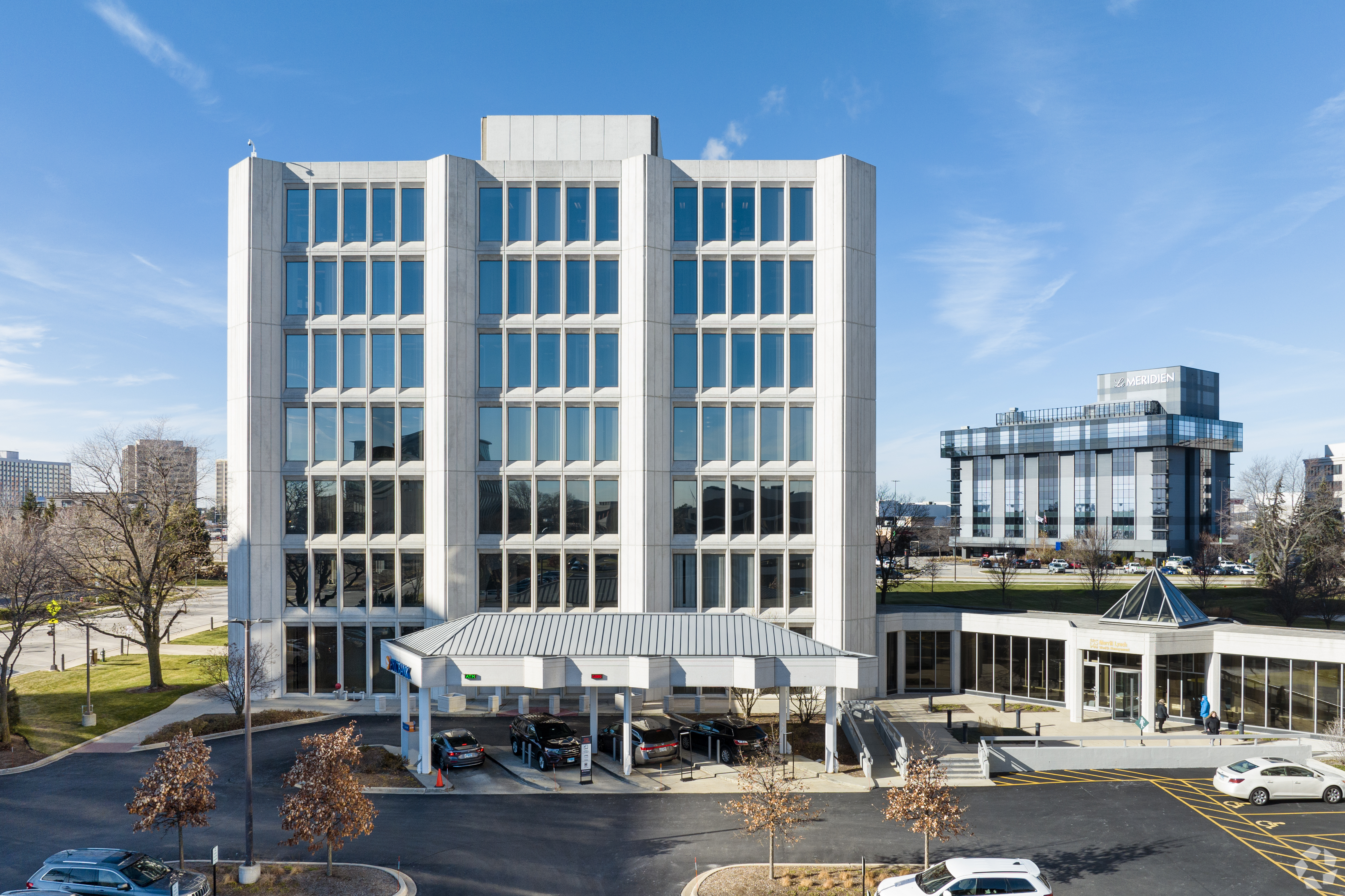 Commerce Plaza III — Lease in Oak Brook, IL, photo 3 of 8