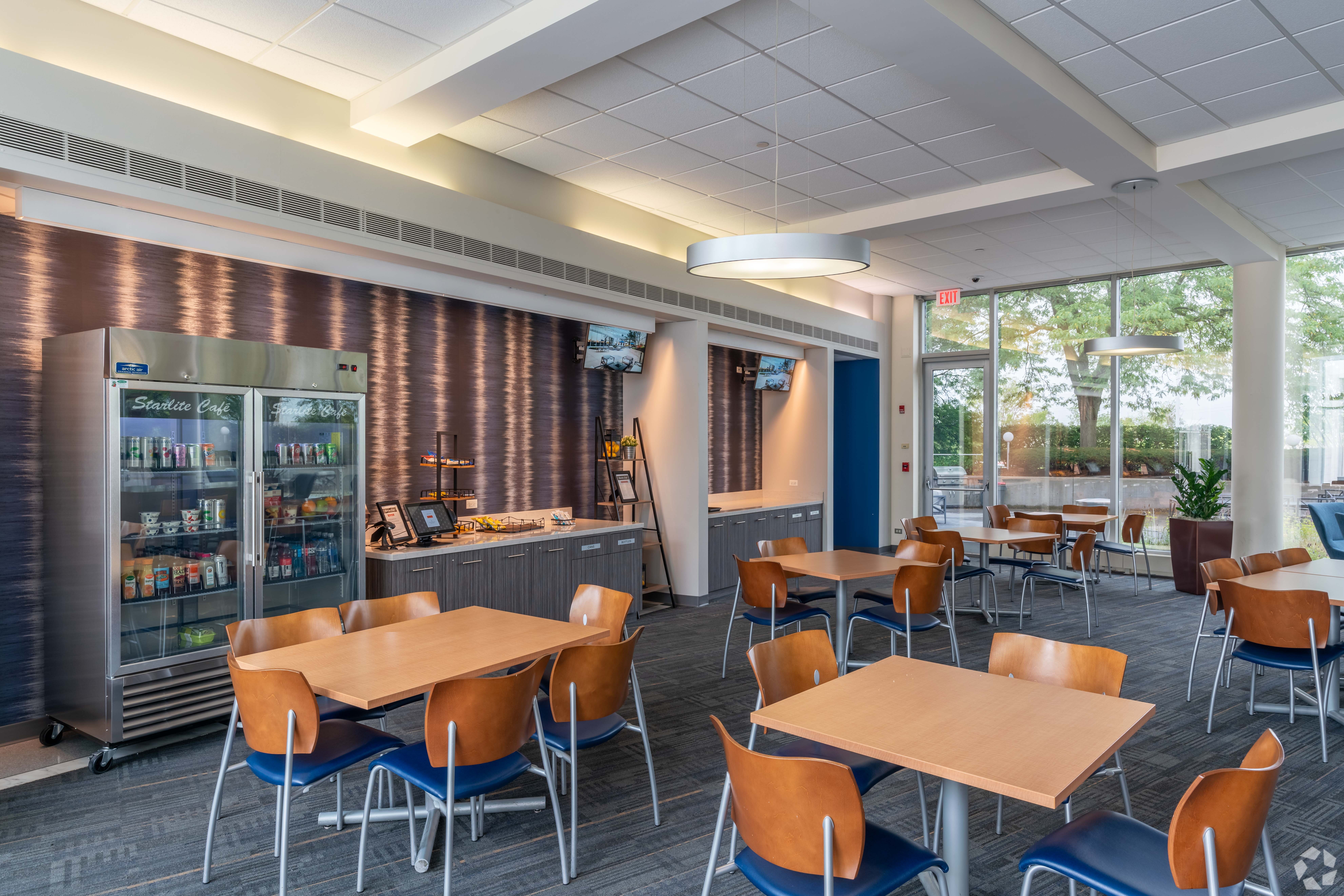 Corporate 500 — Lease in Deerfield, IL, photo 5 of 8