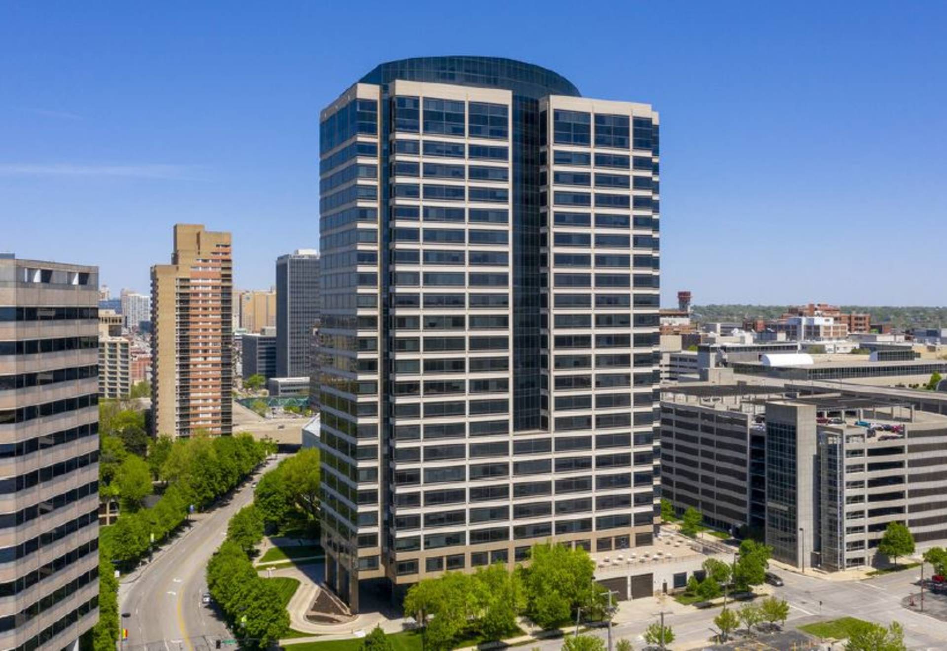 2555 Grand Blvd | JLL Properties - US