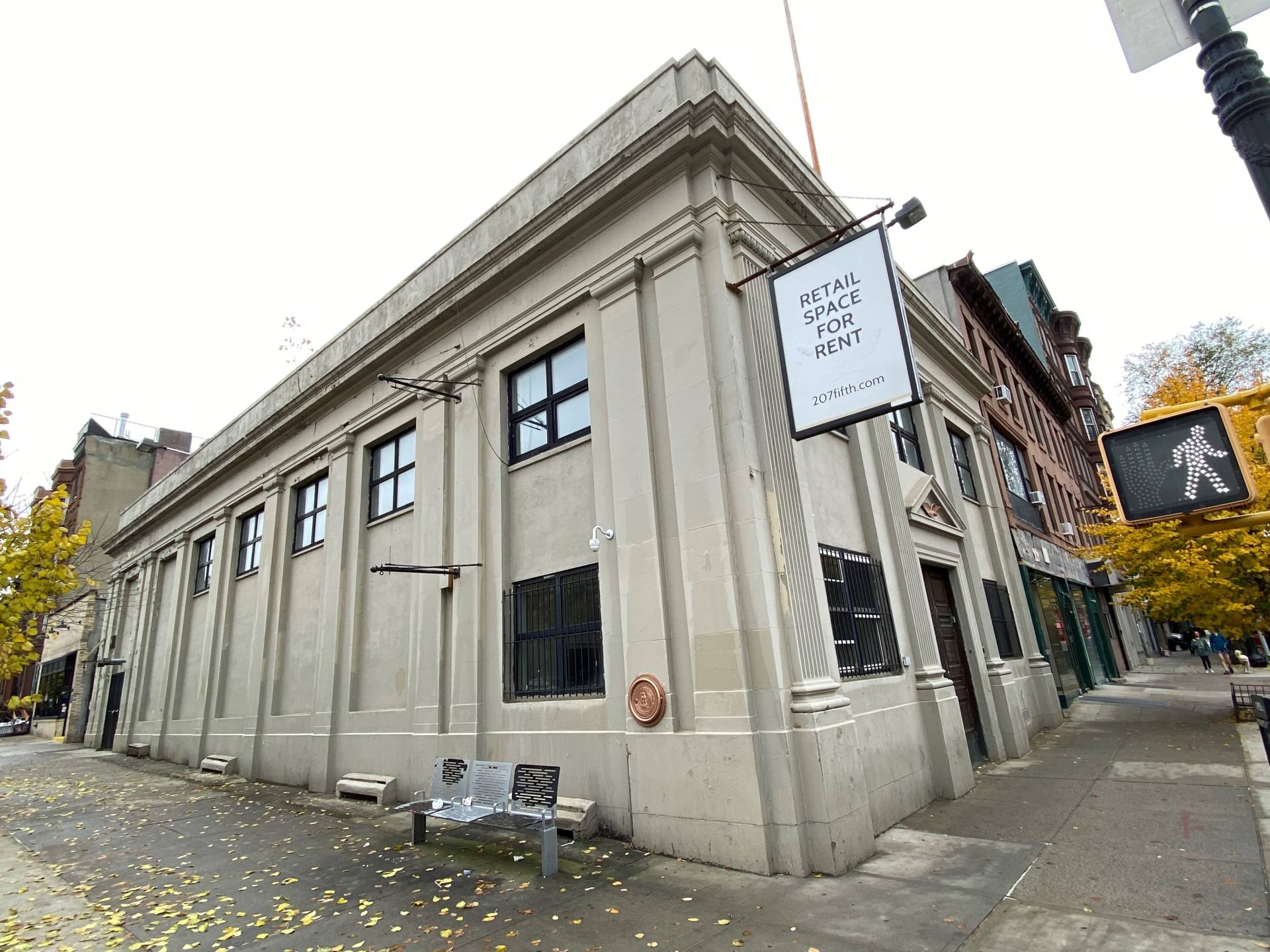 207 5th Ave