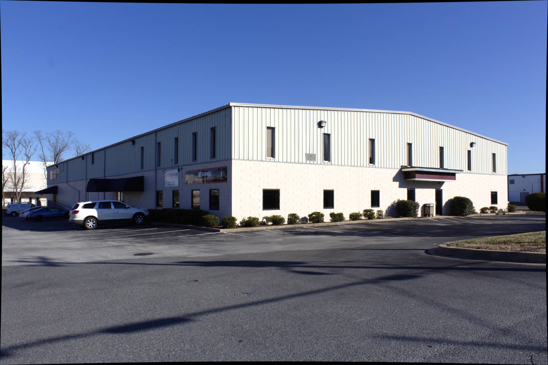 19 E Commons Blvd