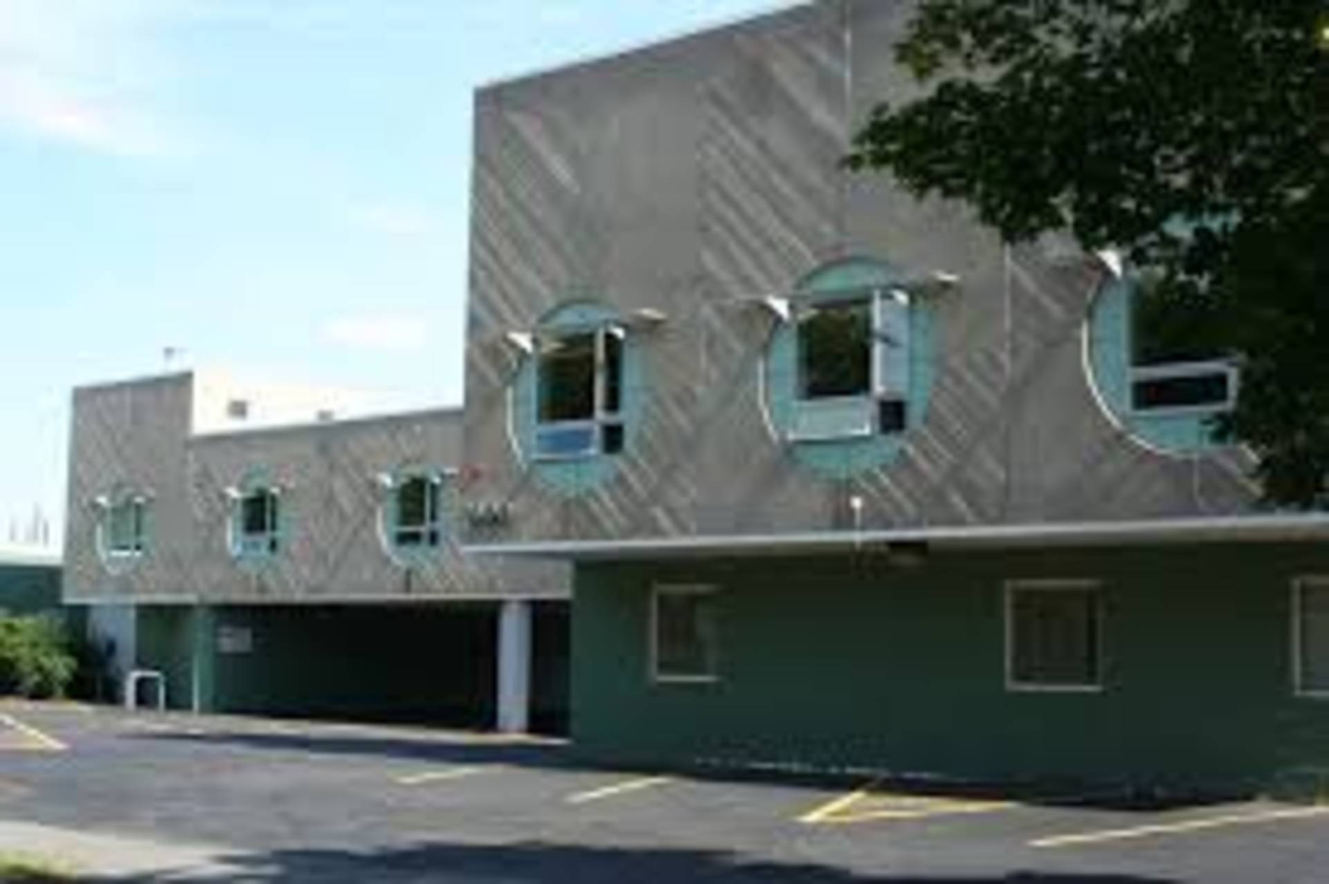 1300 Soldiers Field Rd