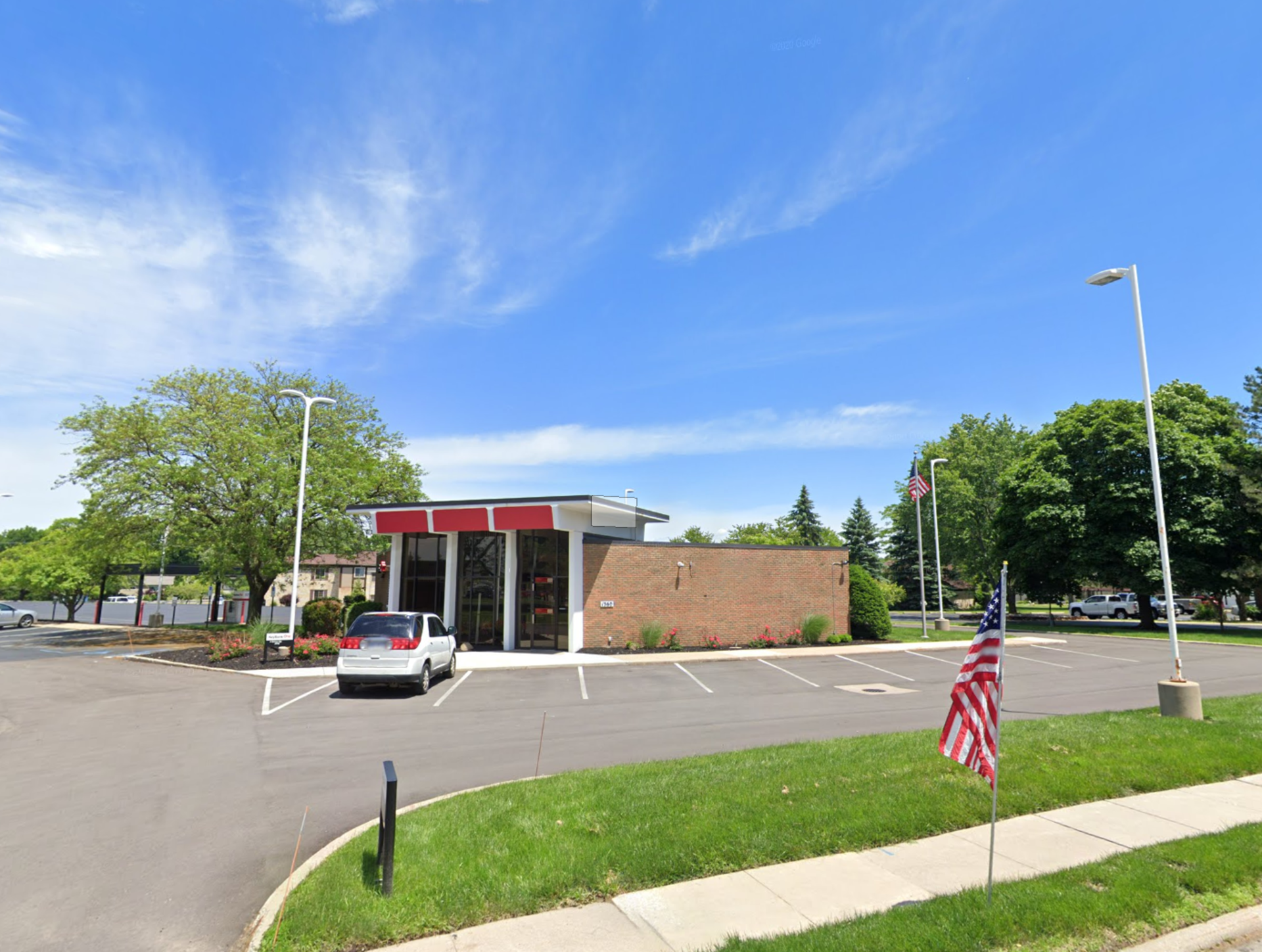 1360 W Maumee St