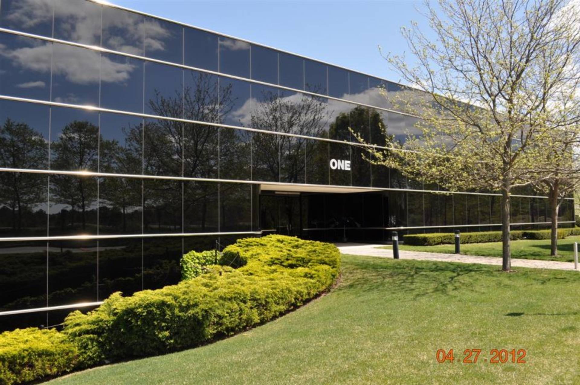 1 Corporate Dr
