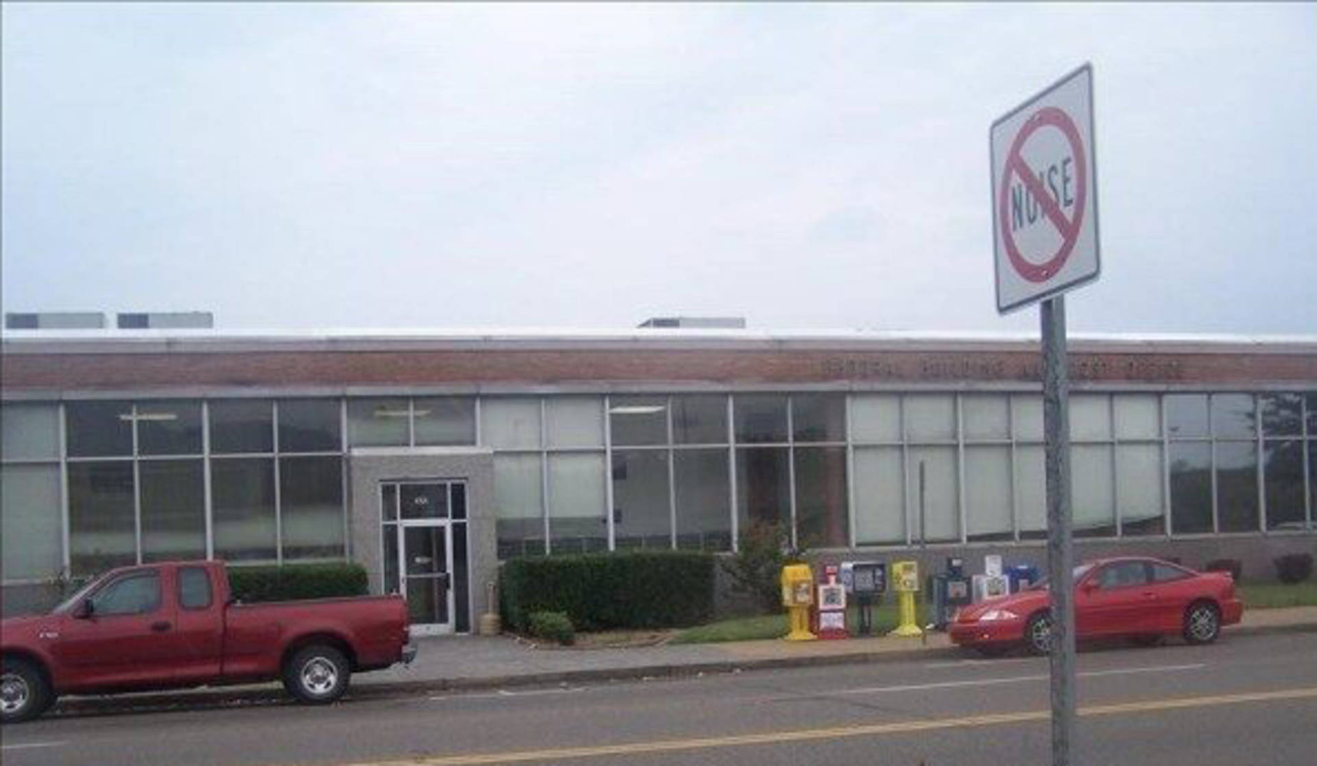 320 W Center St