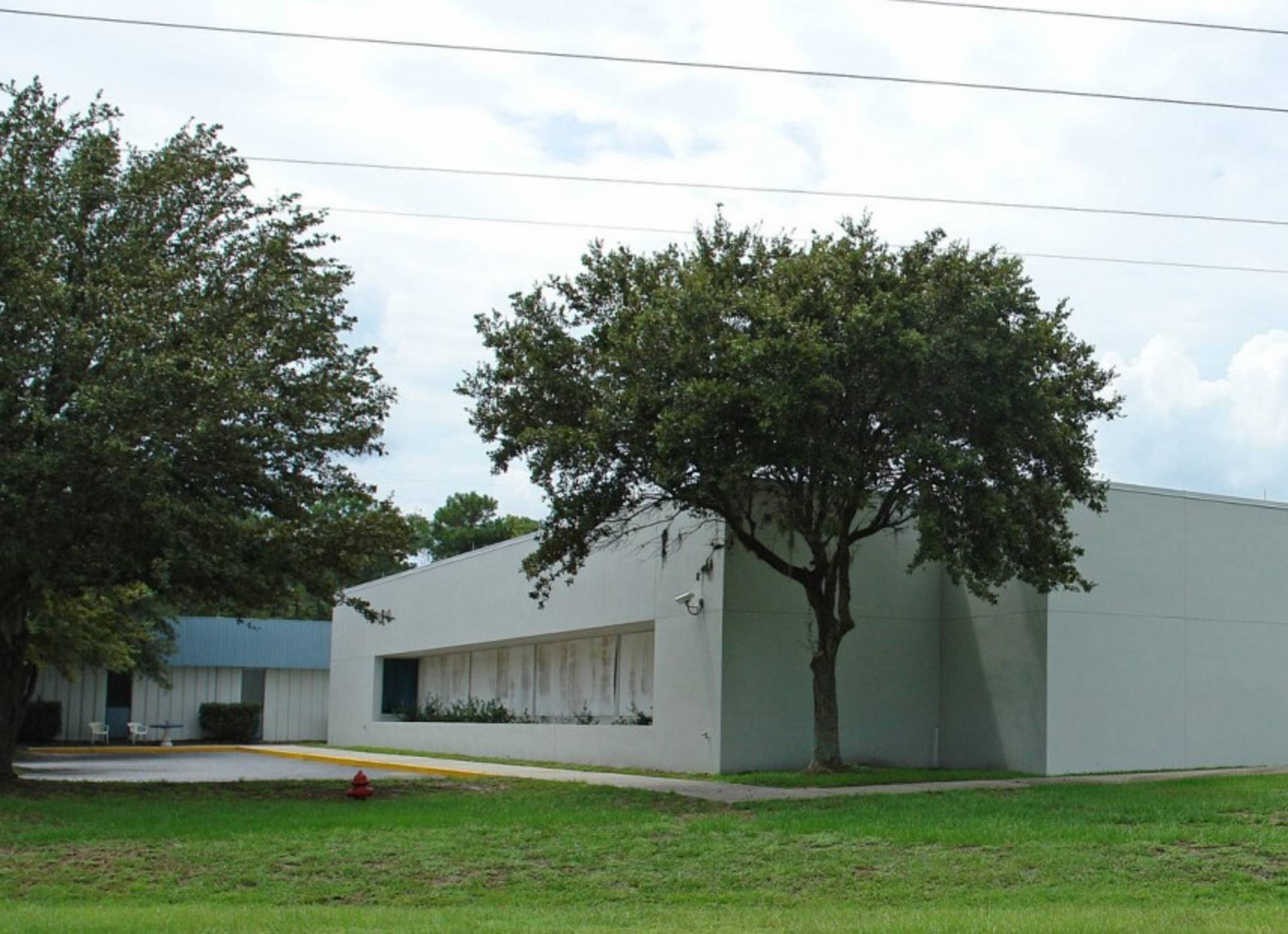 8200 & 8202 W Venable St