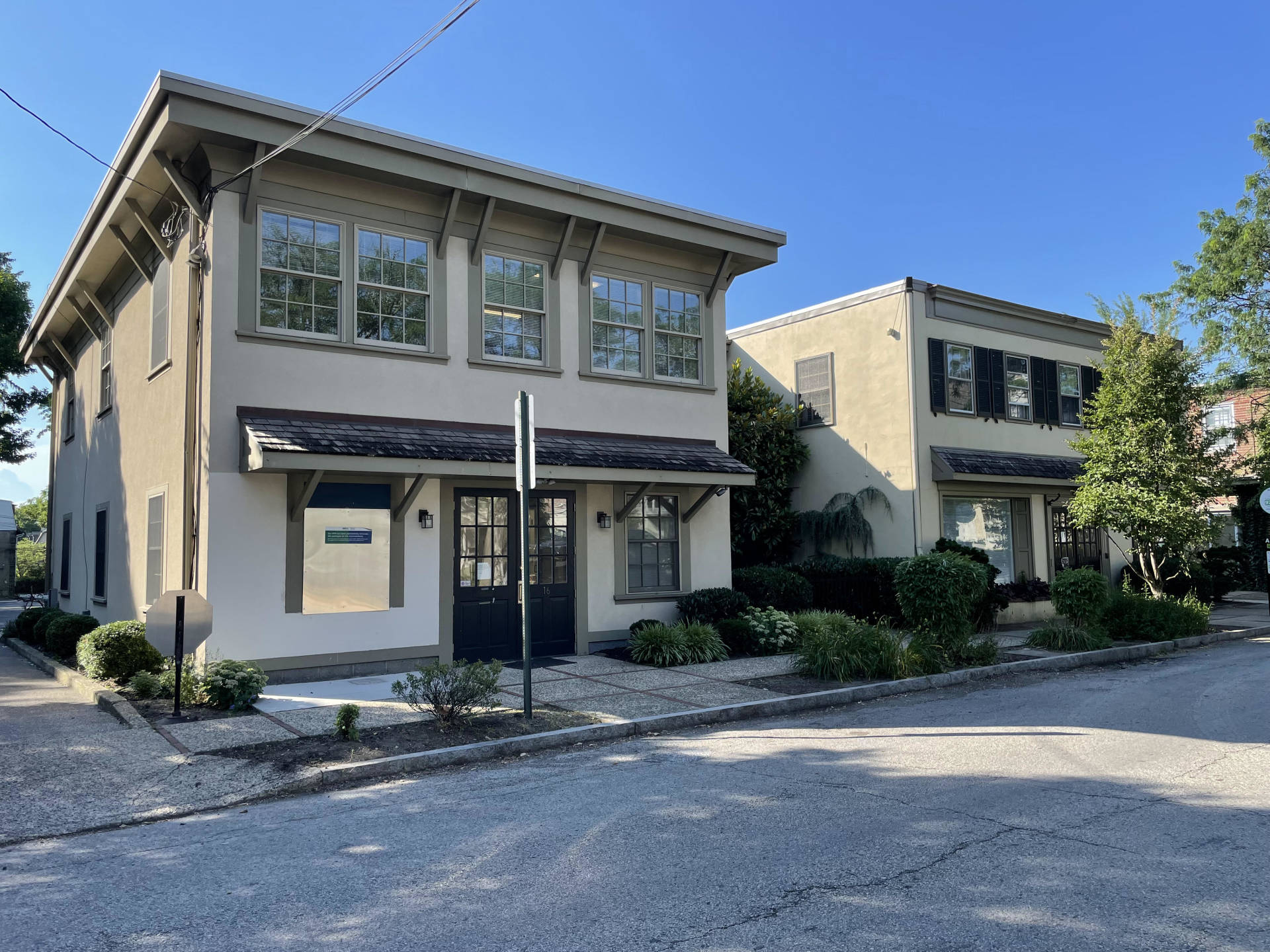12-14 E Highland Ave