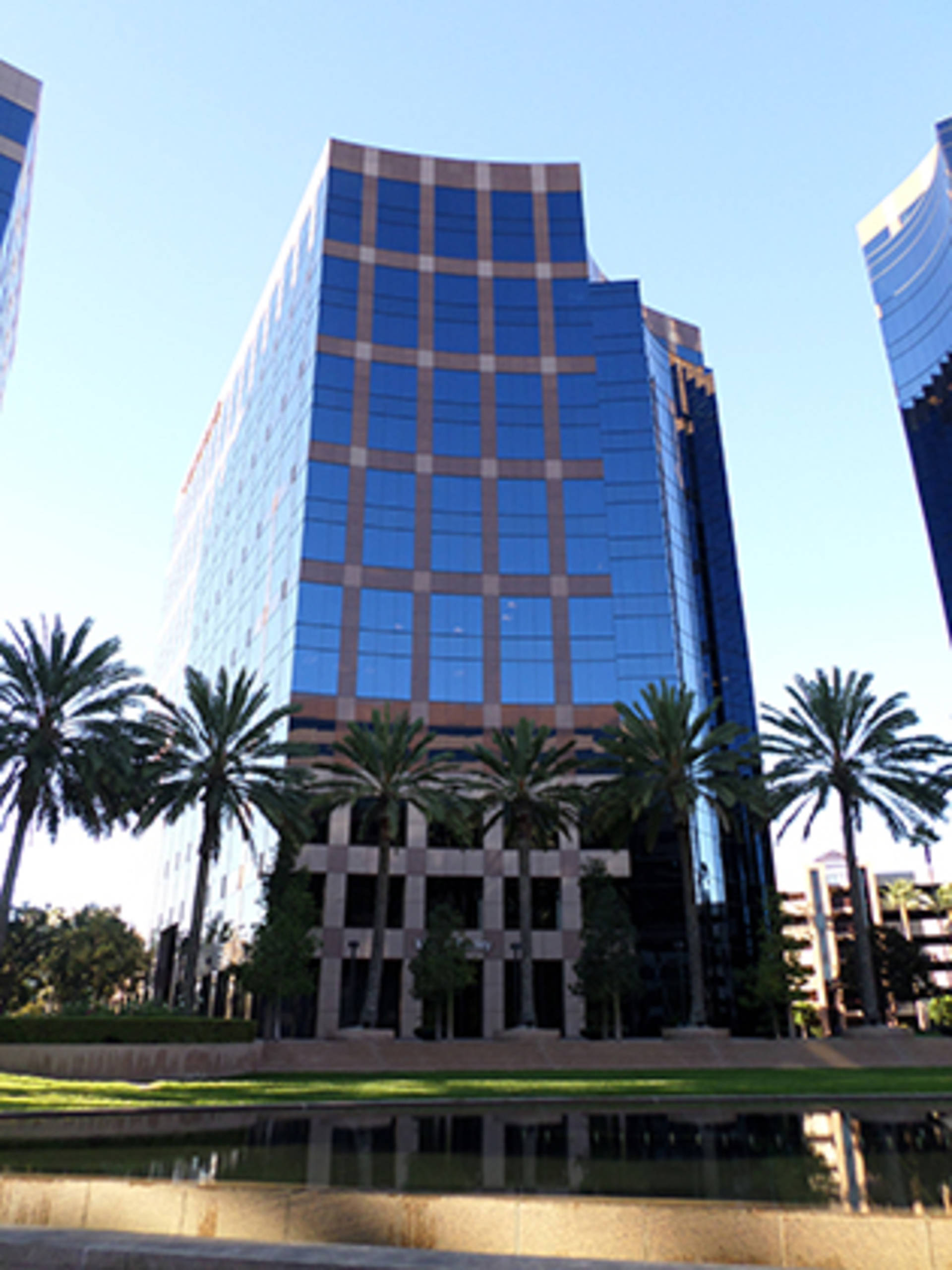 2040 Main St