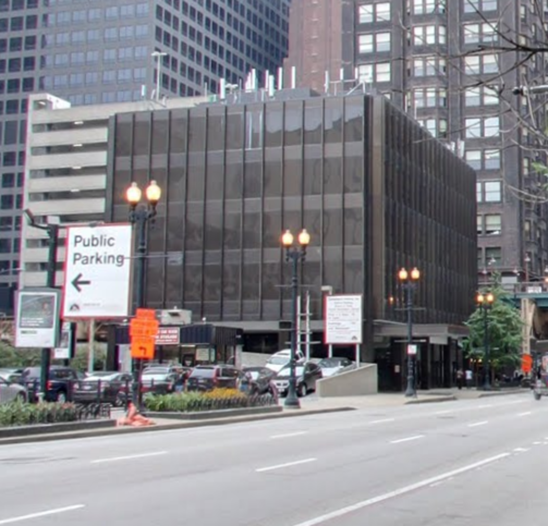 55 W van Buren St