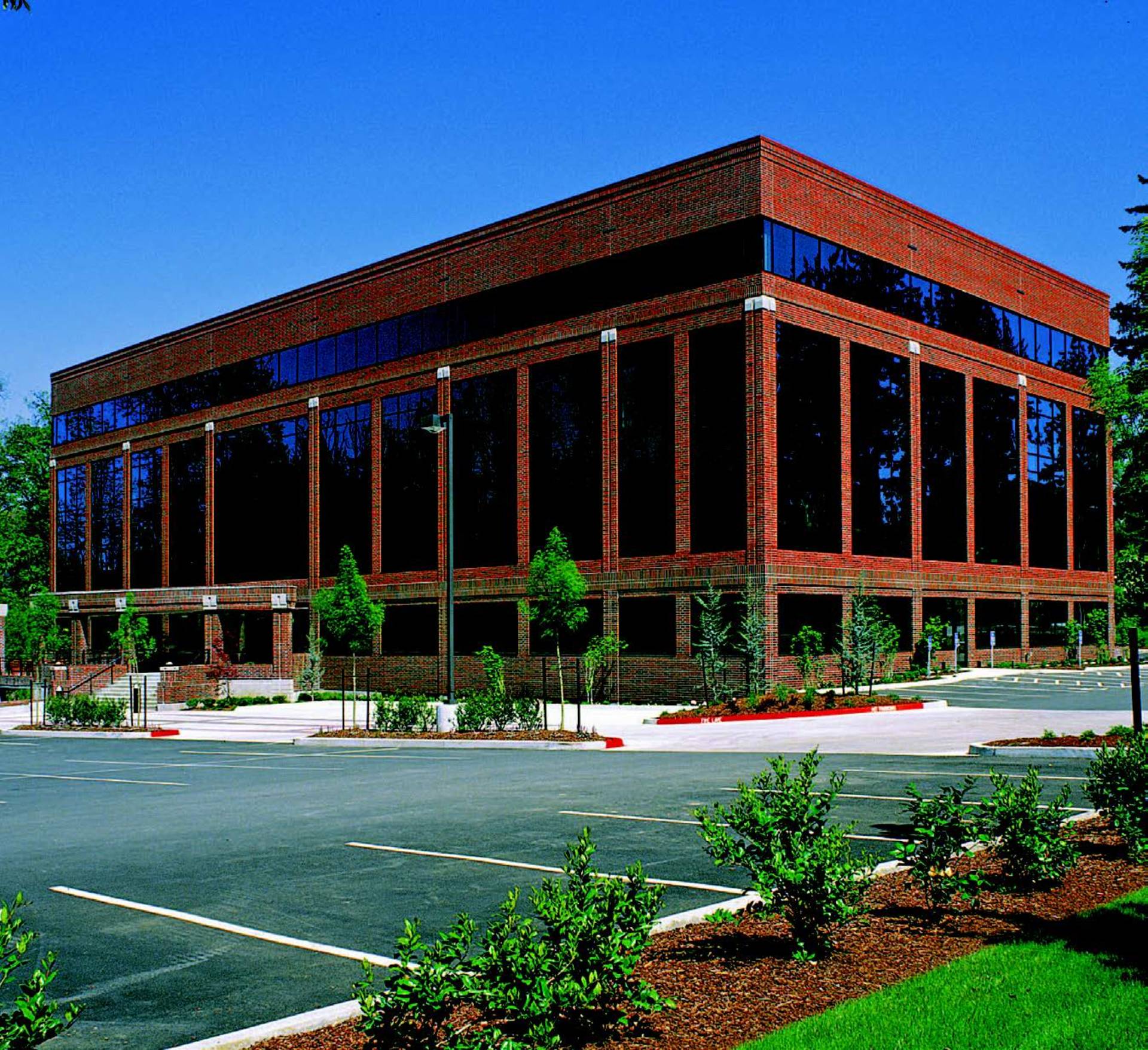 4800 Meadows Rd