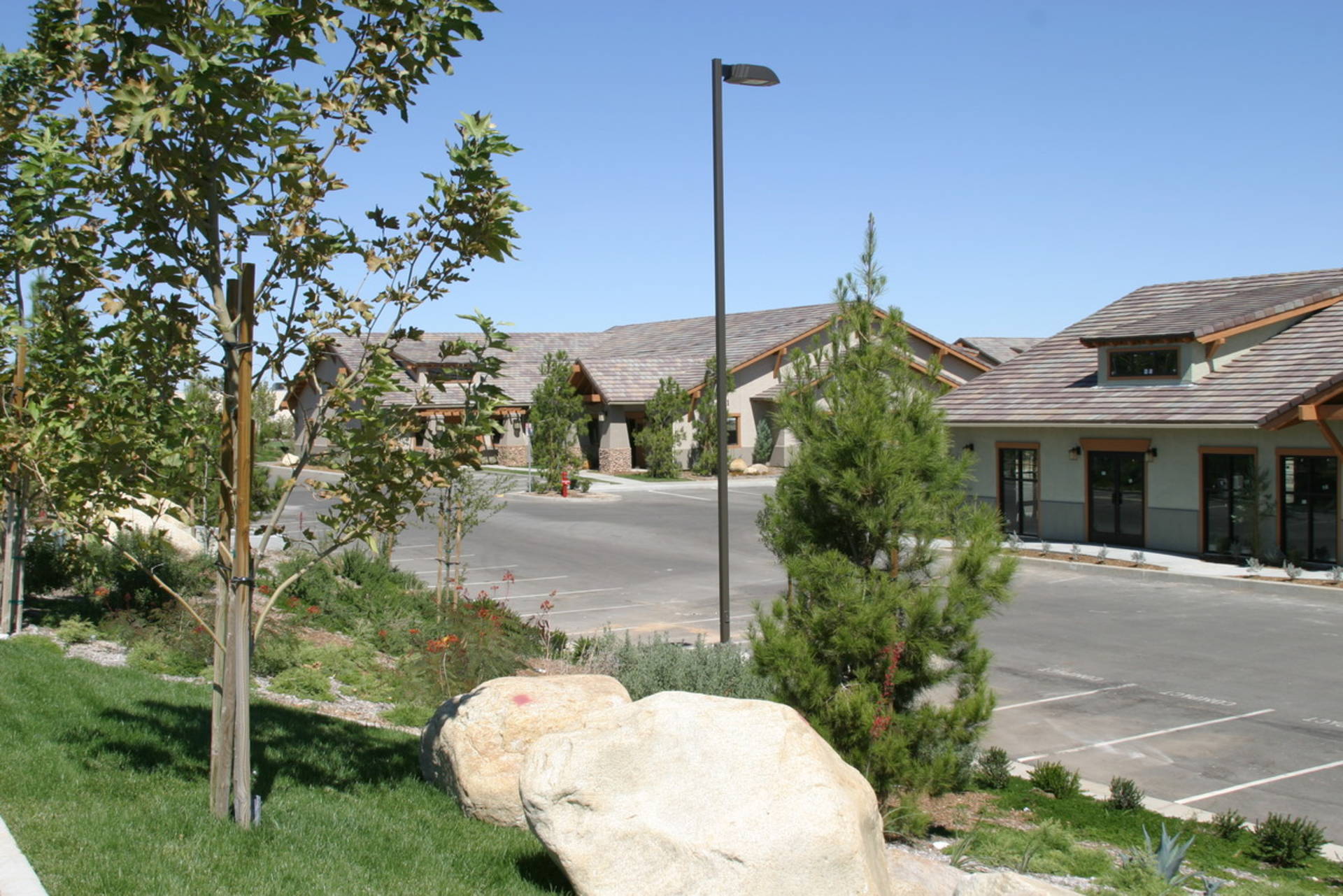 847 Auto Center Dr