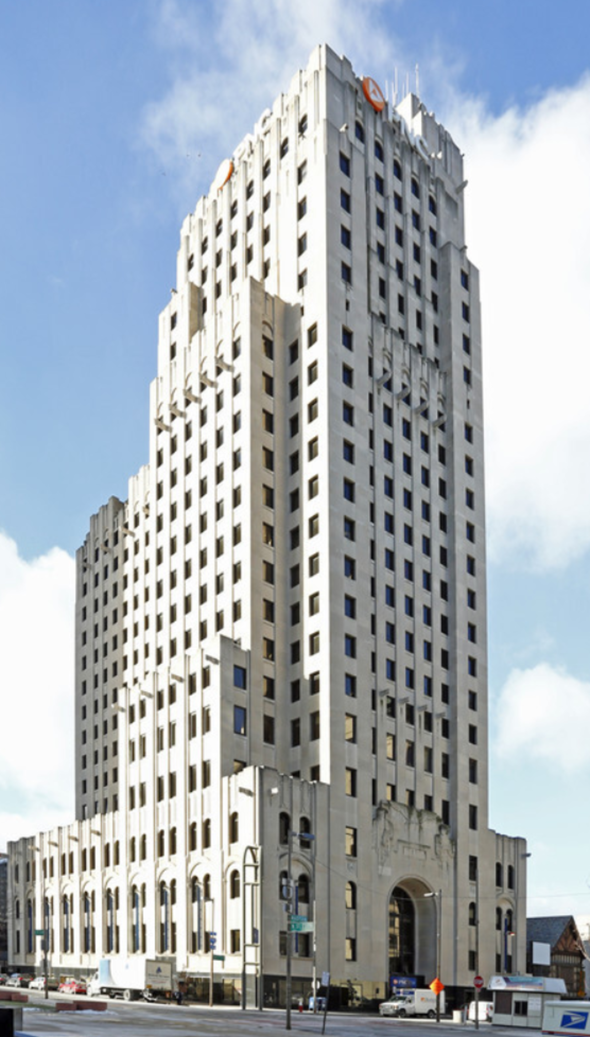 405 Madison Ave