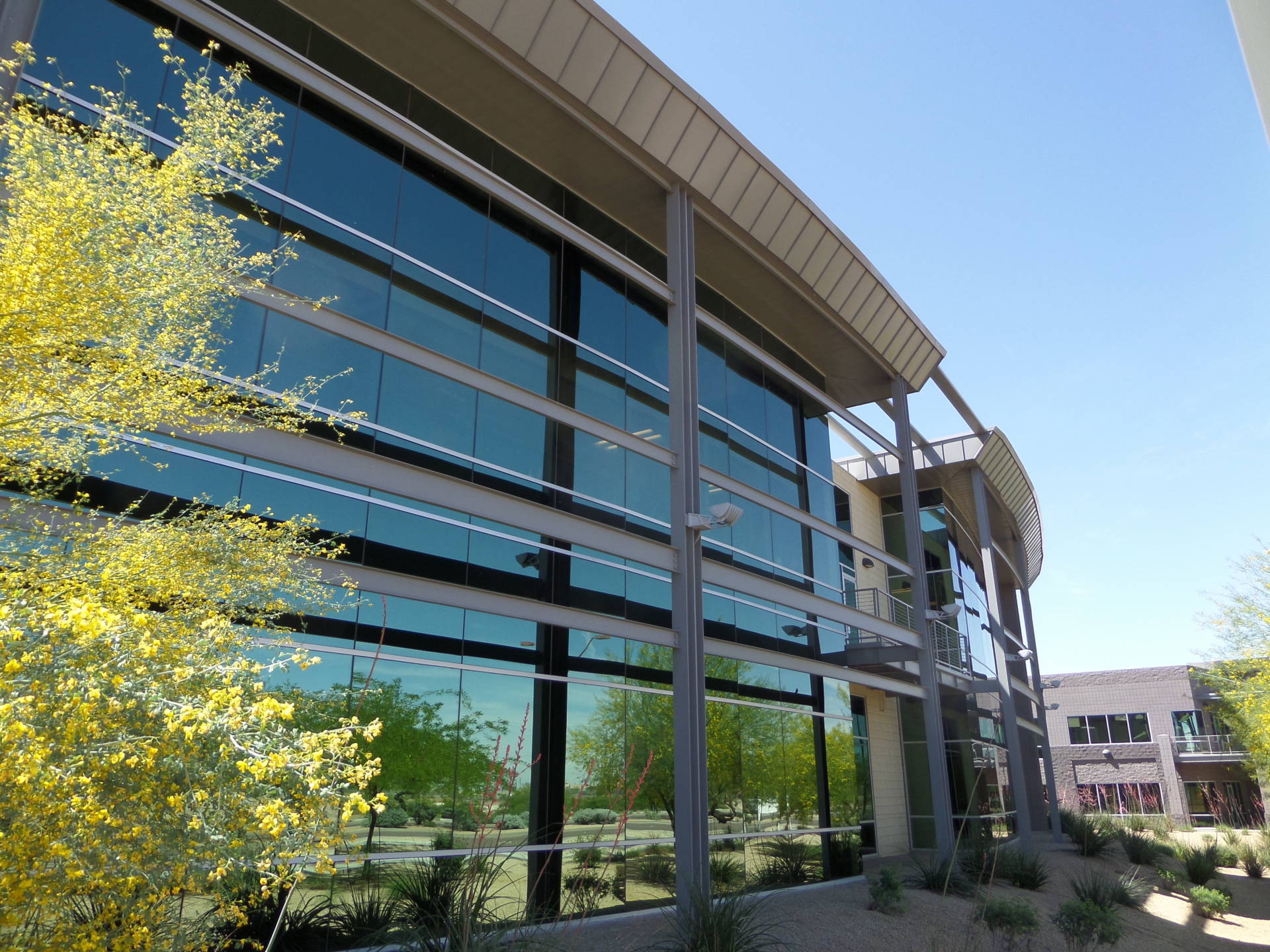 1215 W Rio Salado Pkwy